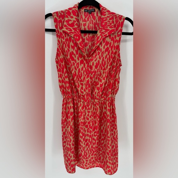 BeBop Women's Sleeveless 3/4 Button Up Mini Animal Print Dress - Picture 1 of 14